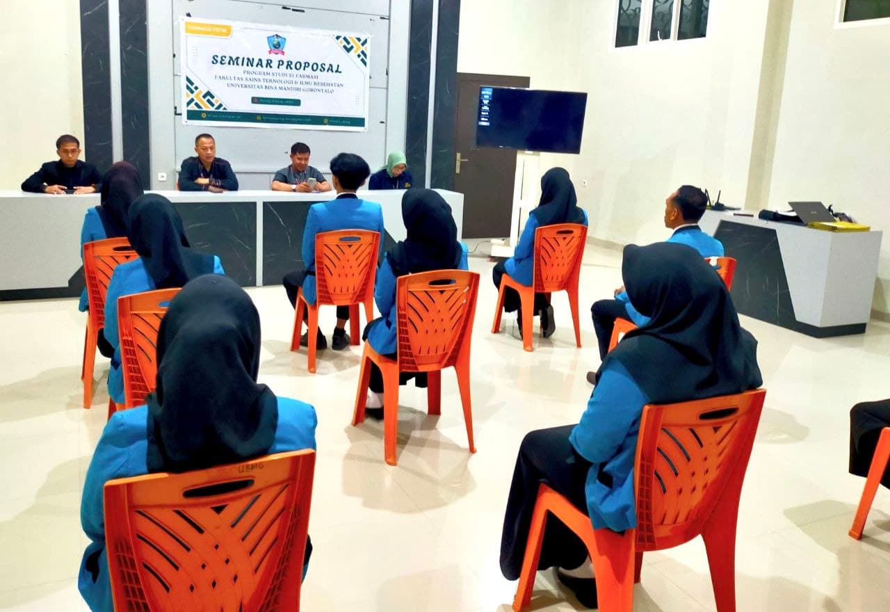 Seminar Proposal Prodi S1 Farmasi UBMG, Plt. Warek I Rizal: Kualitas Penelitian Harus Dibangun Diatas Prinsip Kejujuran Ilmiah